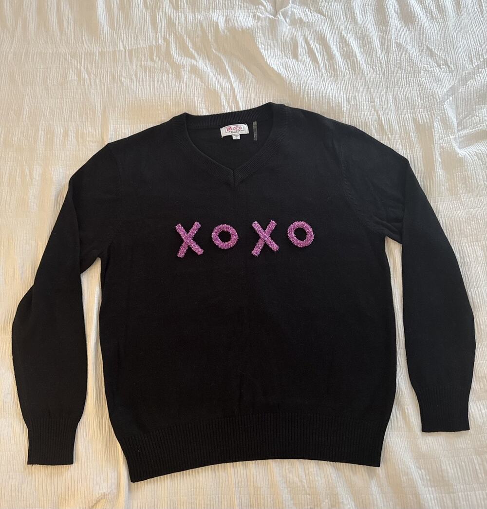 MoCo Boutique XOXO Sweater V-Neck Pink Purple Glitter Garland Black Southern
